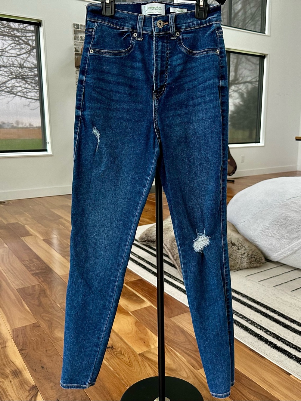 RE Generation by Celebrity Pink Distressed Skinny Jeans